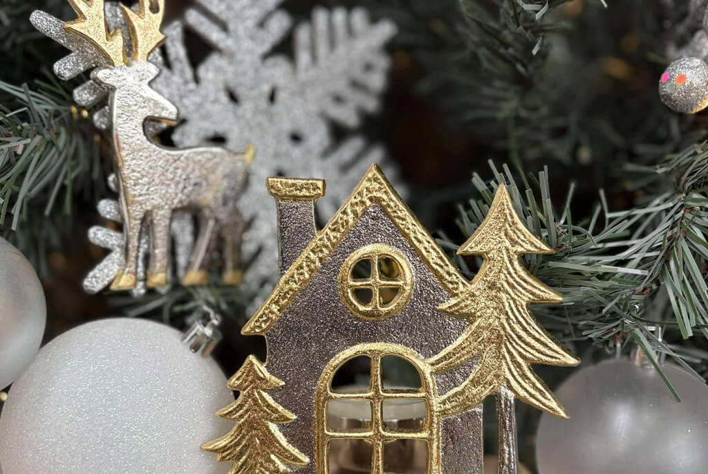 Reindeer and house Christmas tree decorations